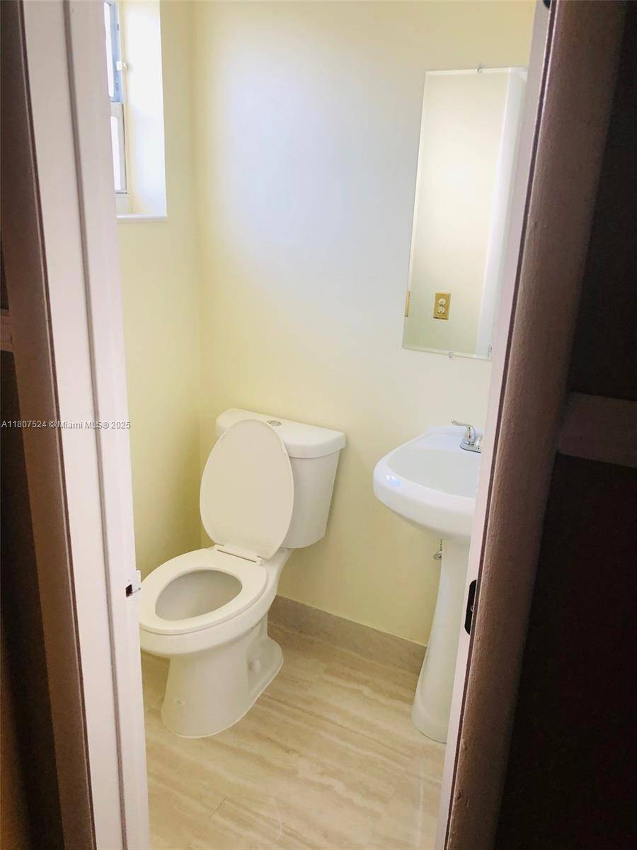 Lauderdale Lakes, FL 33309,3991 NW 36th Ter