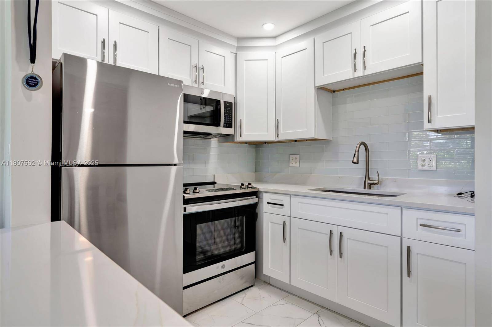 Stuart, FL 34996,2929 SE Ocean Blvd #123-2