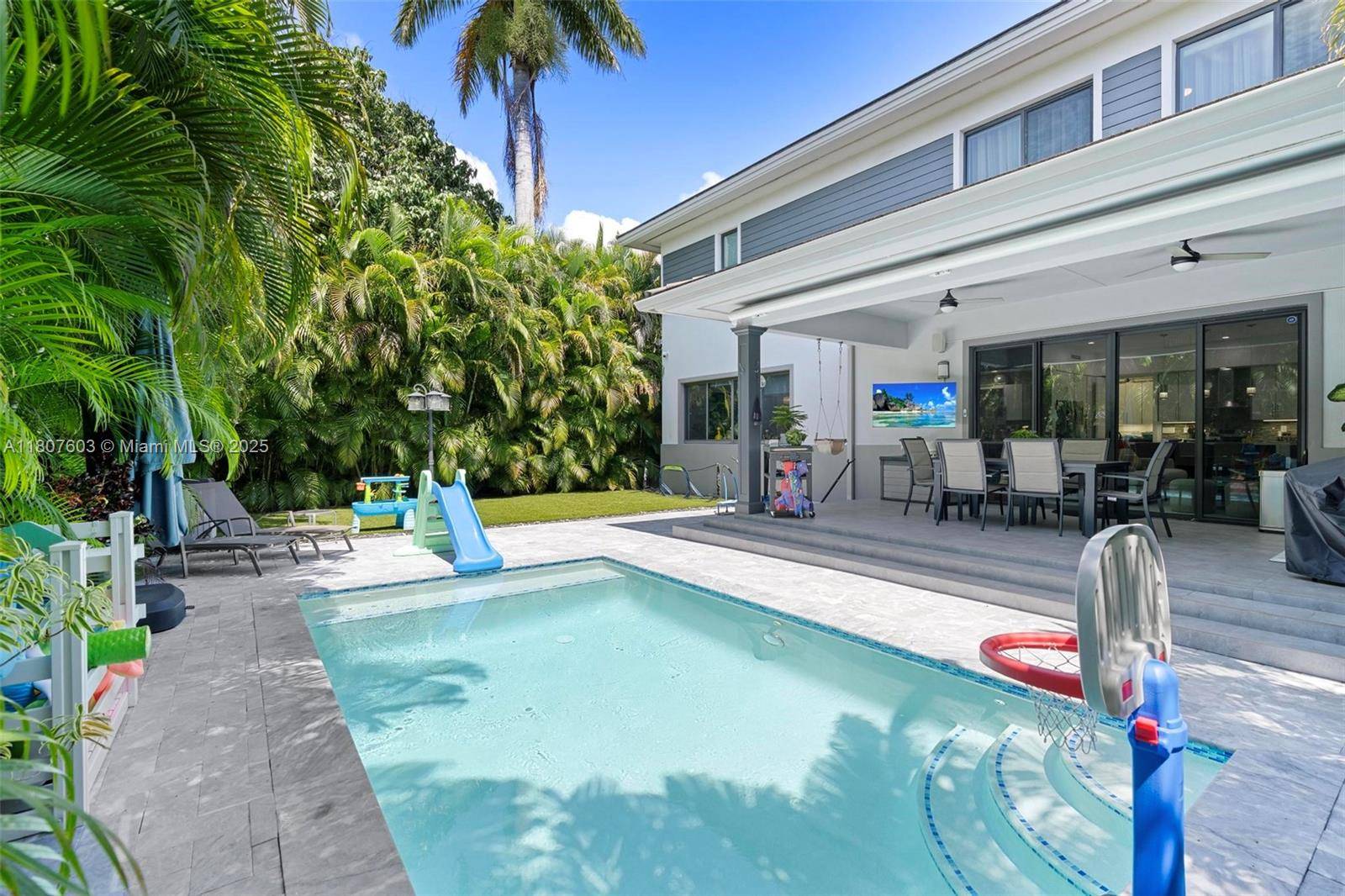 Miami, FL 33155,5960 SW 41st St
