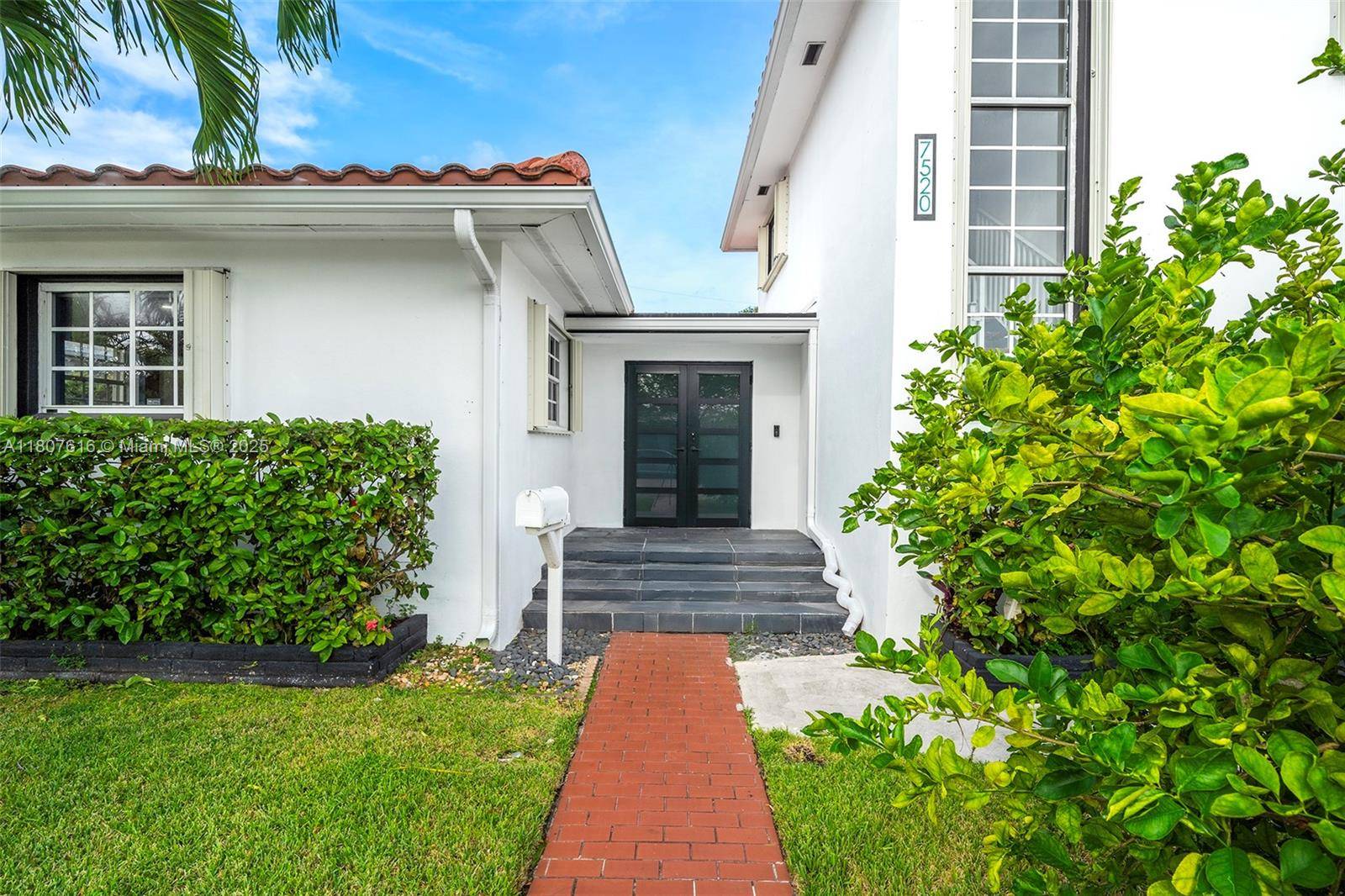 North Bay Village, FL 33141,7520 Hispanola Ave