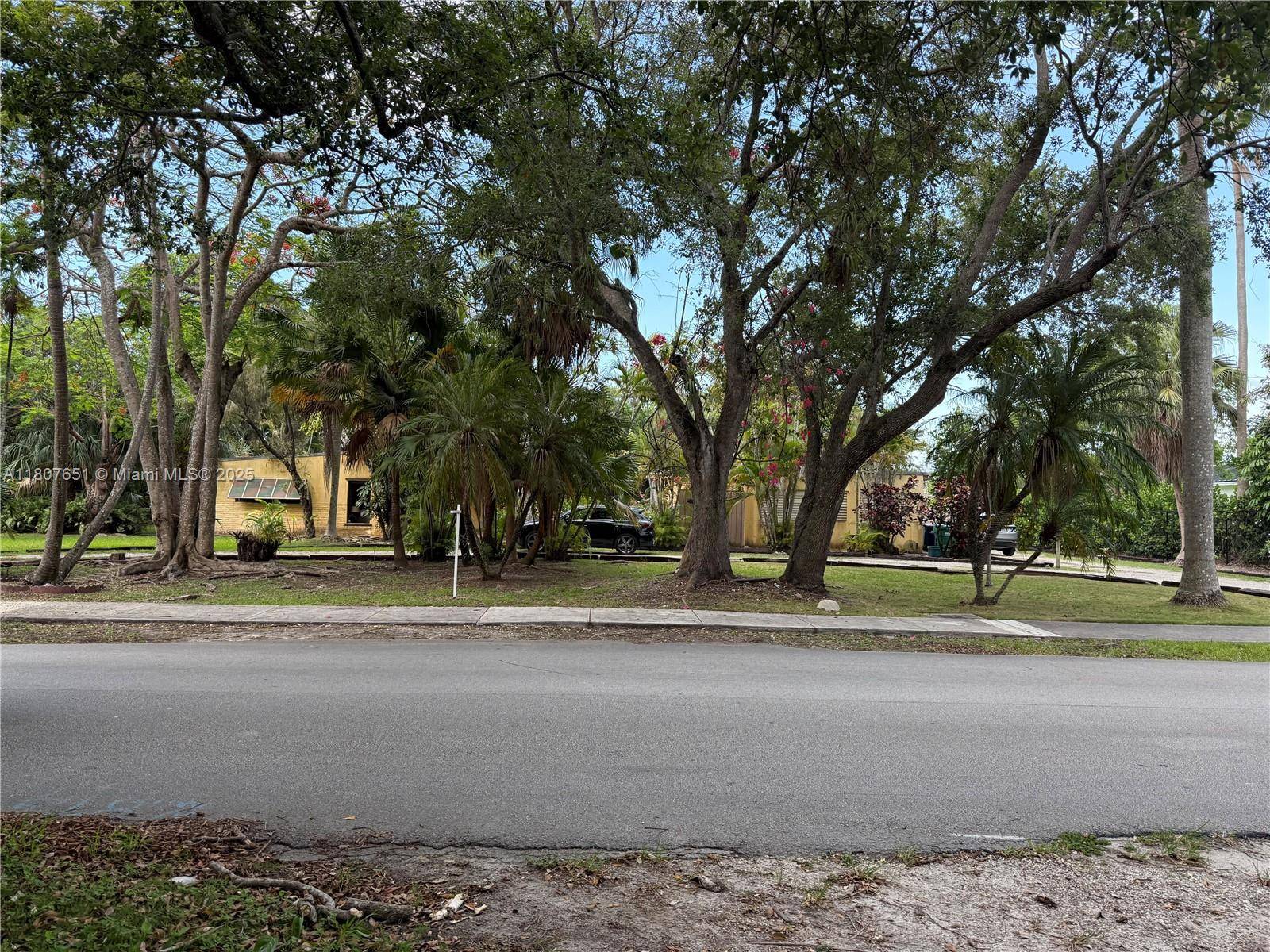 Pinecrest, FL 33156,7720 SW 117th St