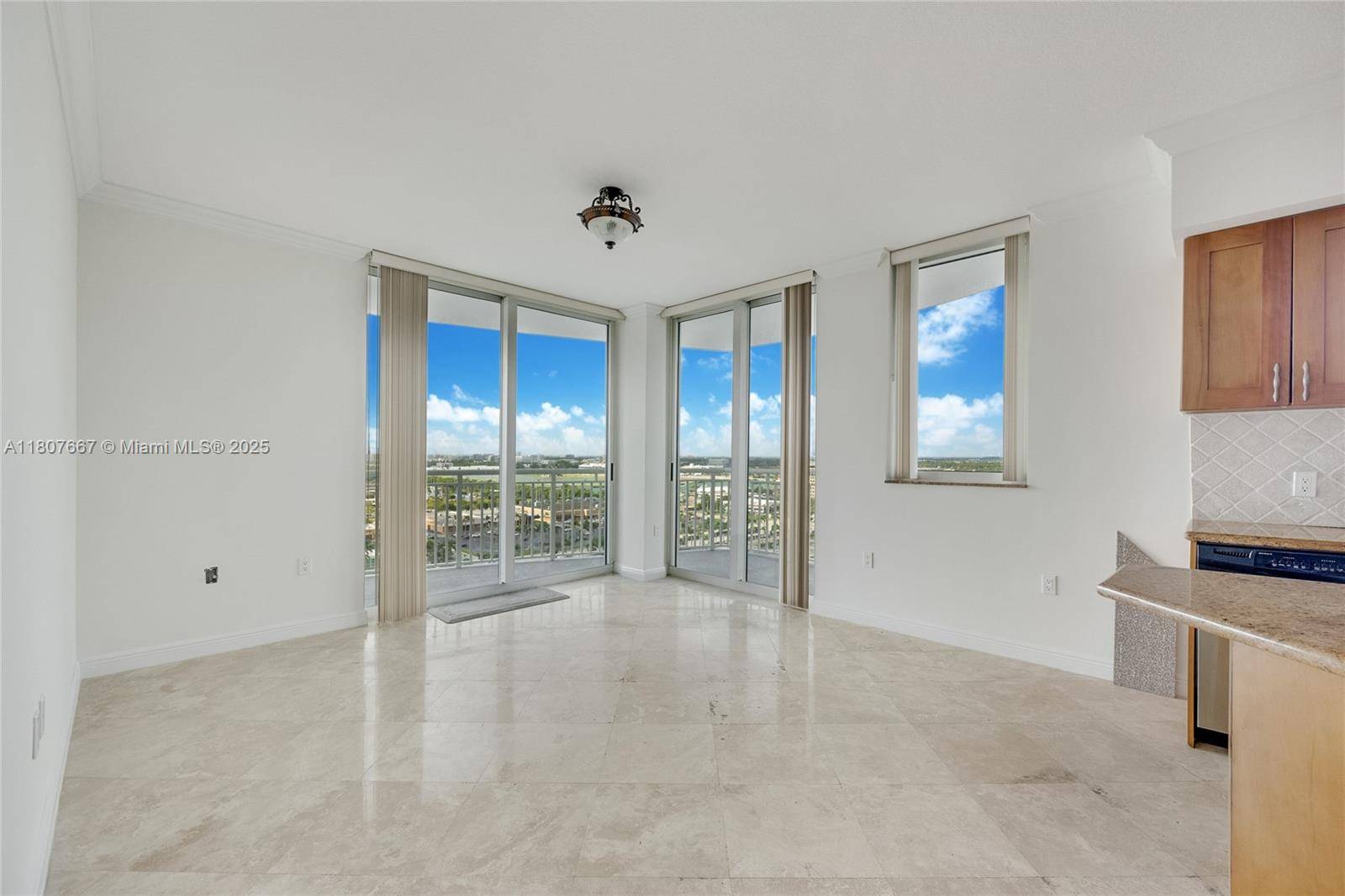 Hallandale Beach, FL 33009,1745 E Hallandale Beach Blvd #1607W