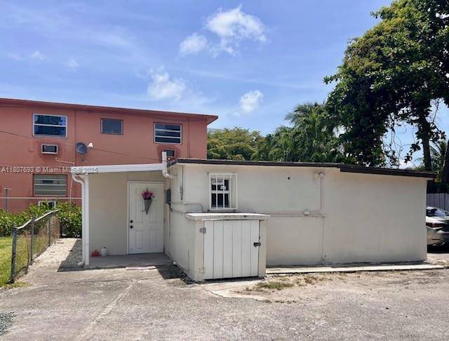 Miami, FL 33125,1726 NW 19th St #Rear