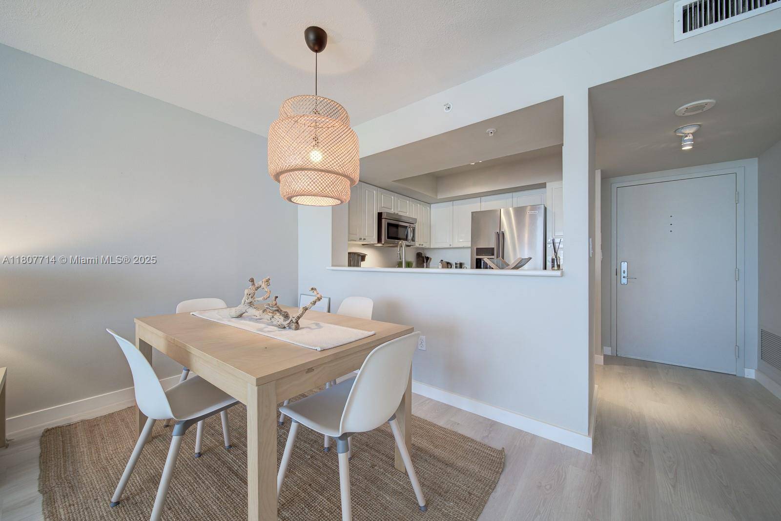 Miami Beach, FL 33139,1900 Sunset Harbour Dr #1005