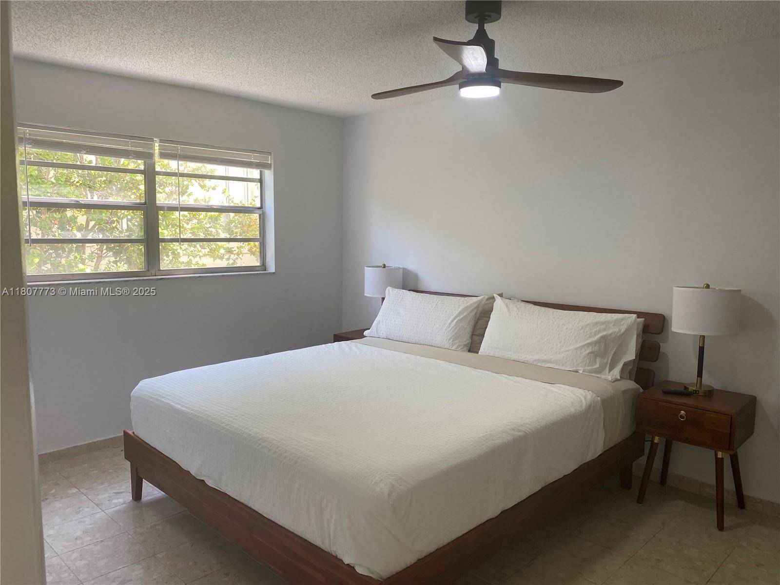 Miami Beach, FL 33139,1605 Meridian Ave #202