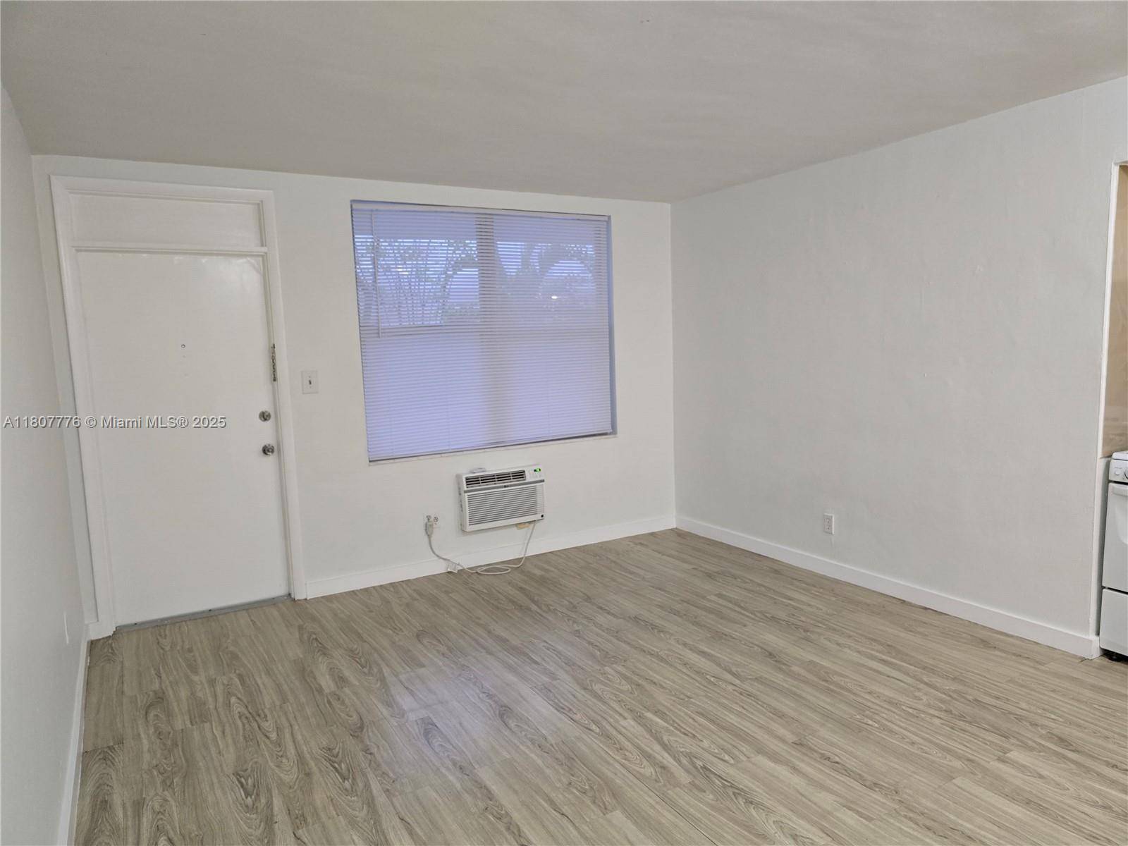 Miami Beach, FL 33141,1140 71st St #3