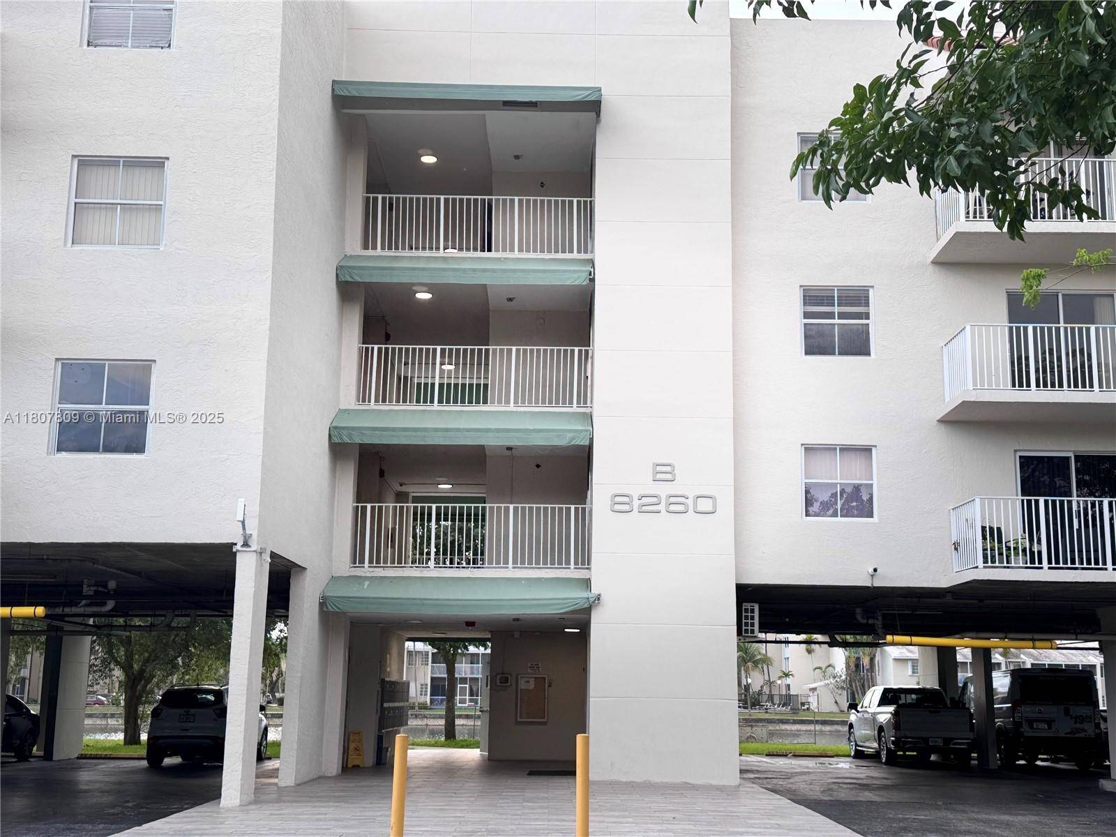 Cutler Bay, FL 33189,8260 SW 210th St #310