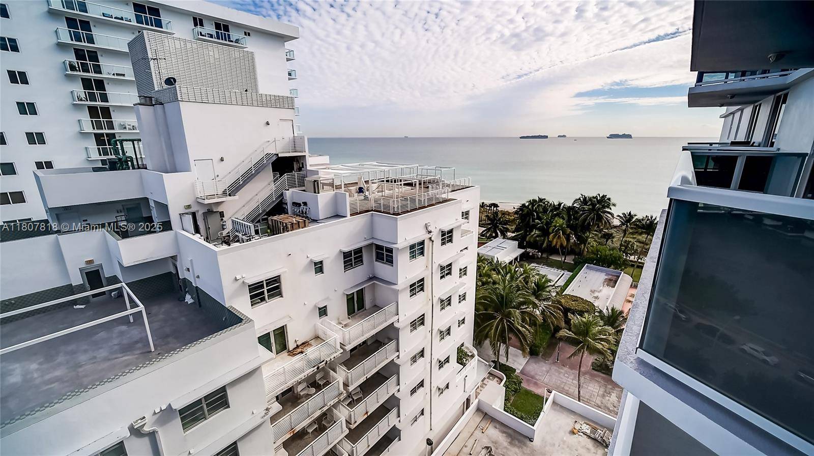 Miami Beach, FL 33140,2401 Collins Ave #1410