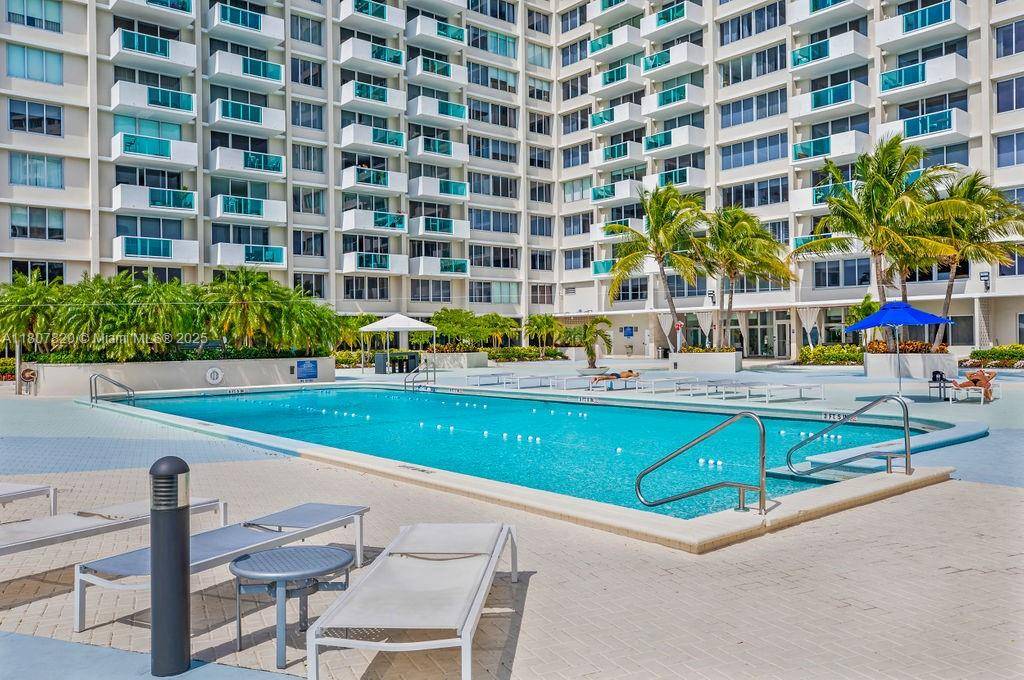 Miami Beach, FL 33139,1200 West Ave #317