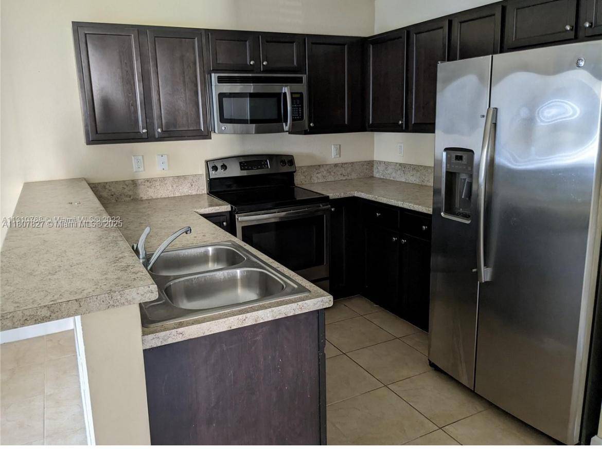 Cutler Bay, FL 33190,22411 SW 88th Pl #9-26