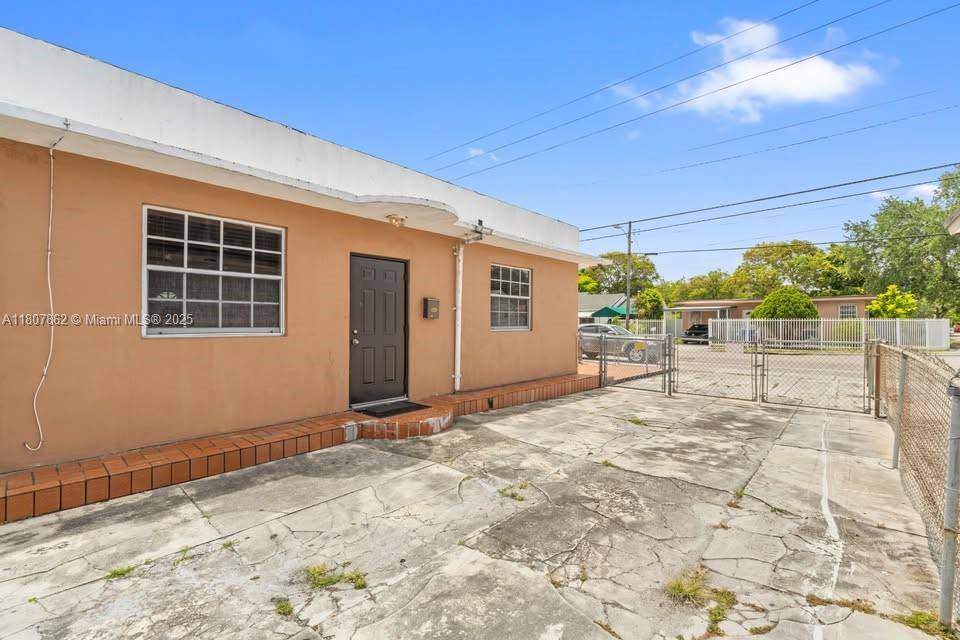 Miami, FL 33142,2655 NW 14th Ave