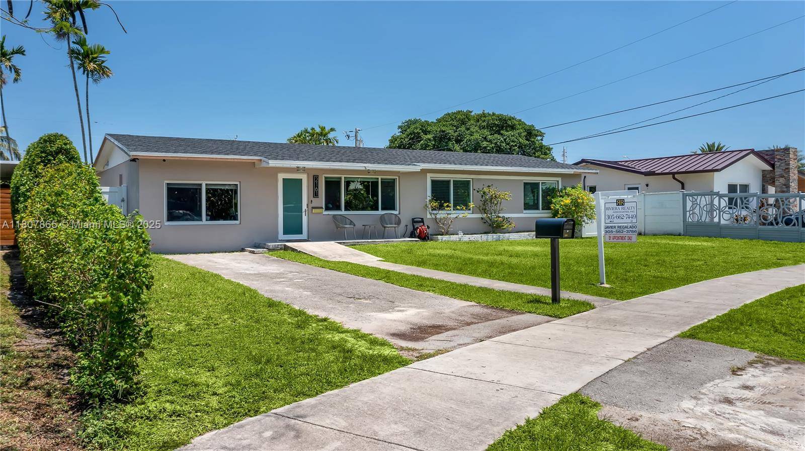 Miami, FL 33165,2161 SW 87th Ct