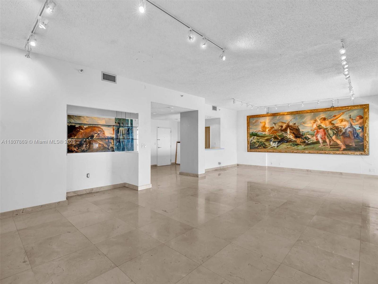 Aventura, FL 33180,20355 NE 34th Ct #2726