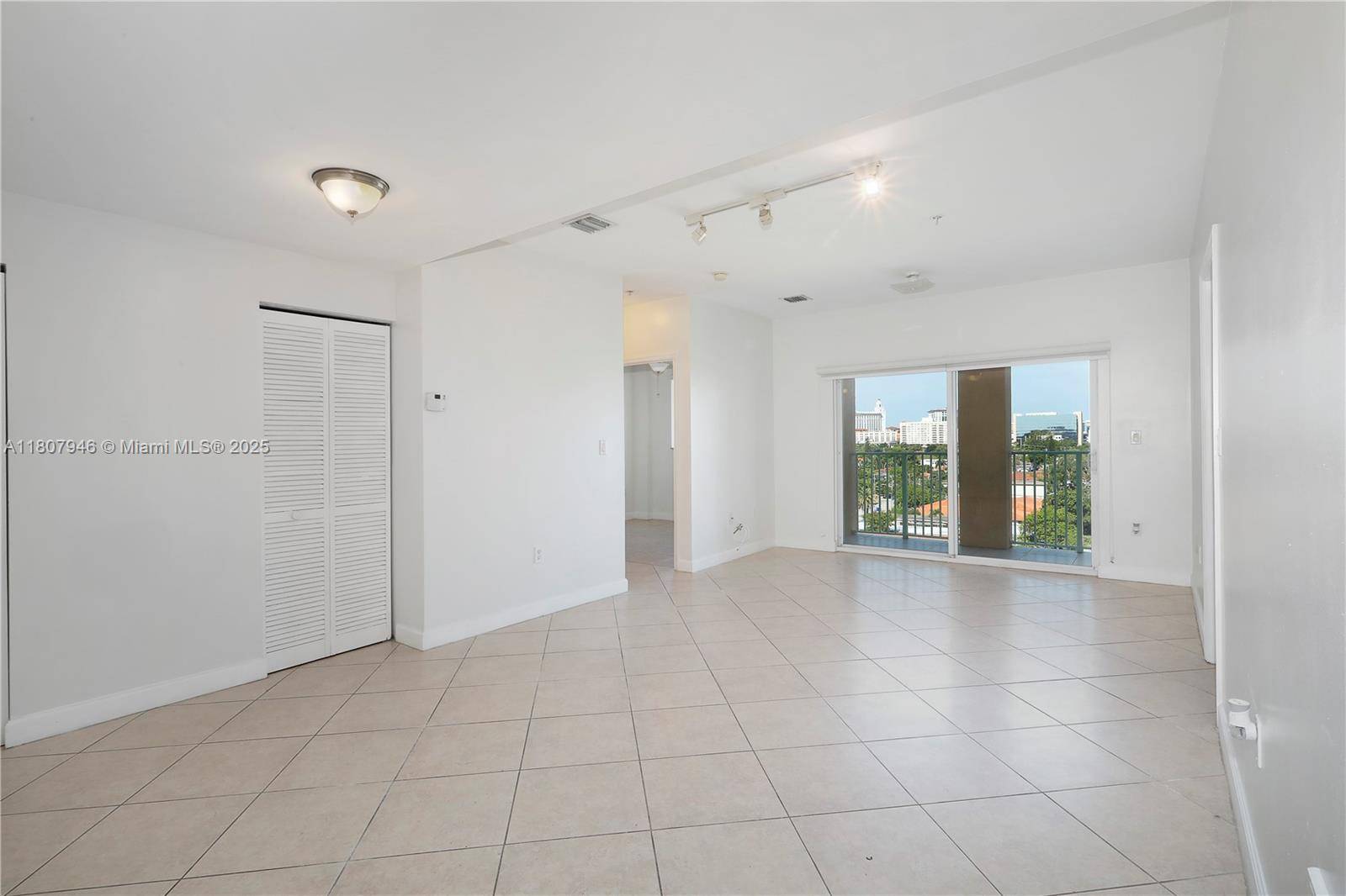 Miami, FL 33145,2280 SW 32nd Ave #605