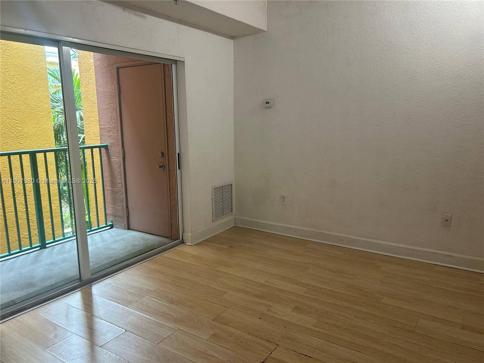 South Miami, FL 33143,6001 SW 70th St #419