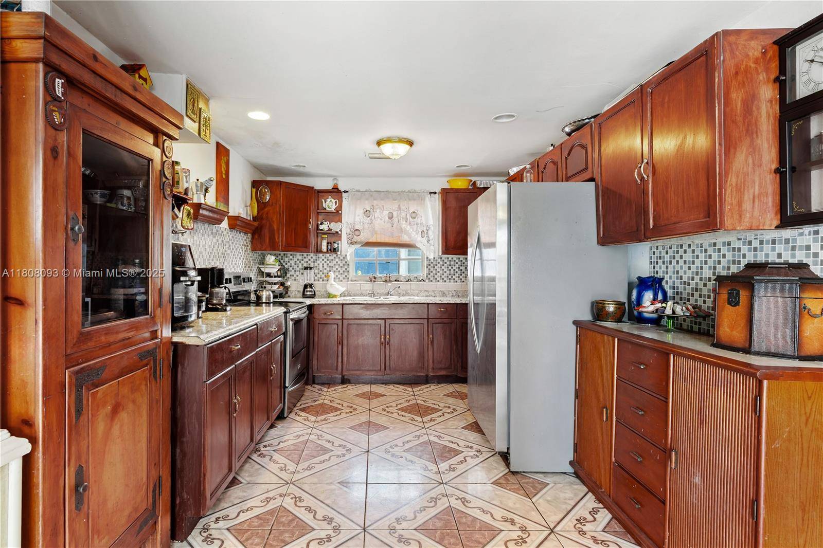Lake Worth, FL 33460,1007 N E St