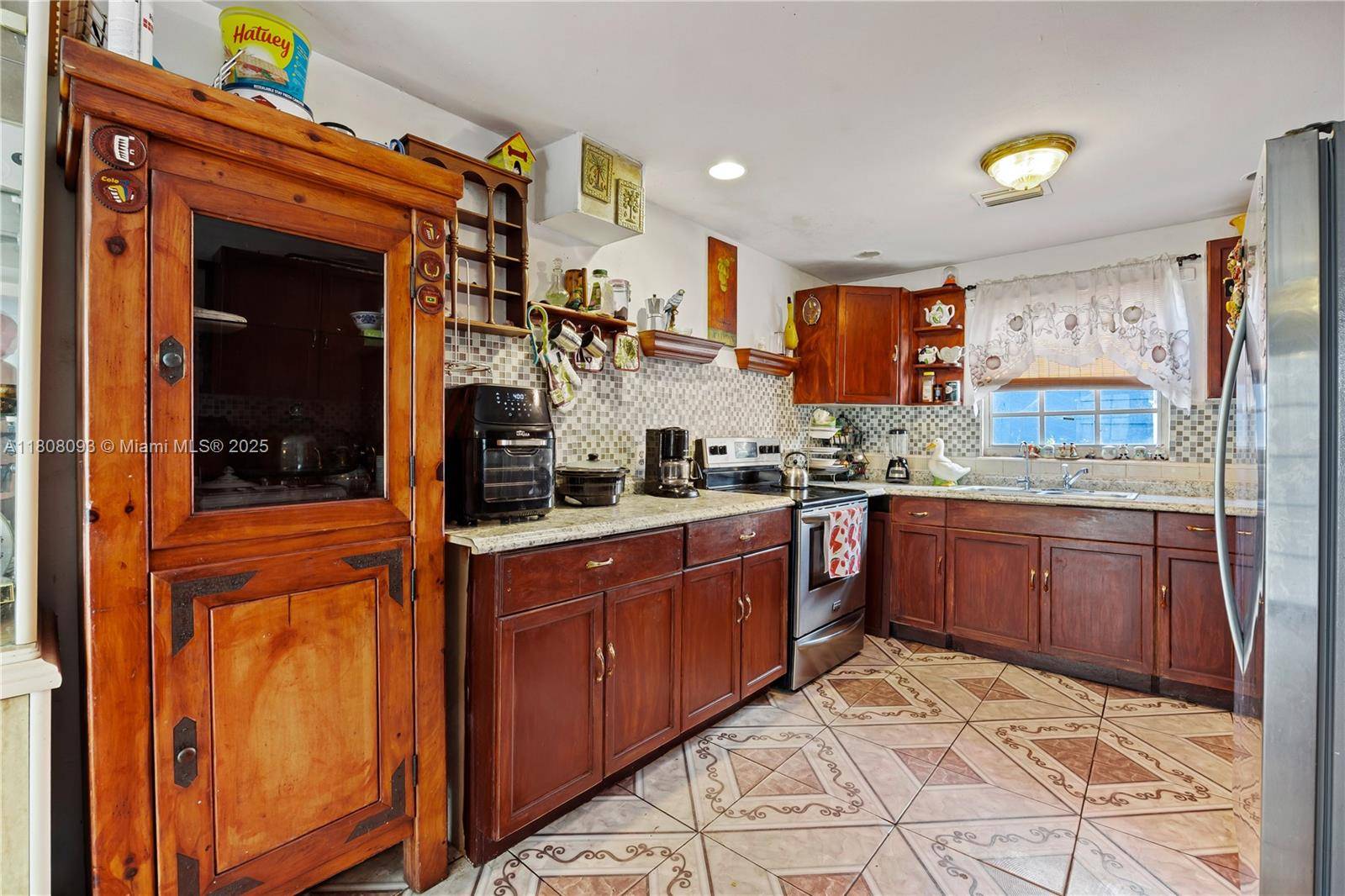 Lake Worth, FL 33460,1007 N E St