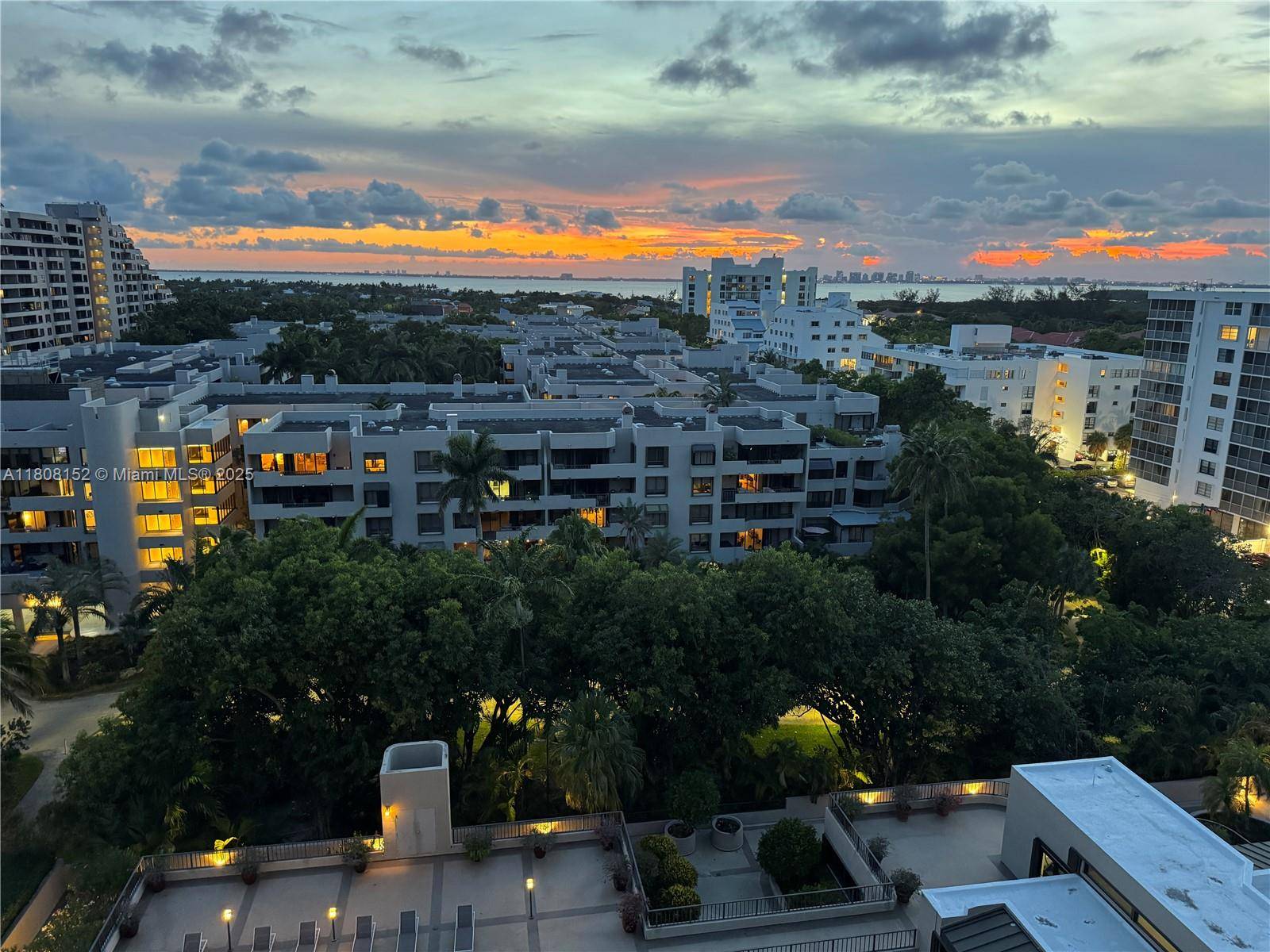 Key Biscayne, FL 33149,251 Crandon Blvd #904