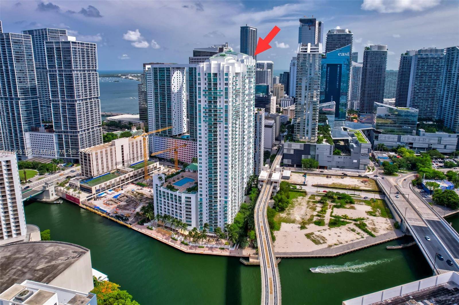 Miami, FL 33131,41 SE 5th St #1012