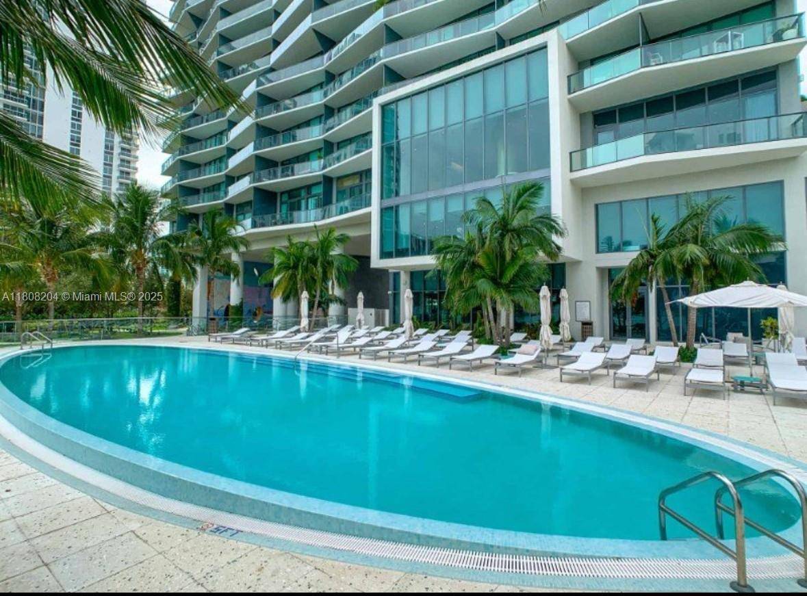 Miami, FL 33137,460 NE 28th St #1607