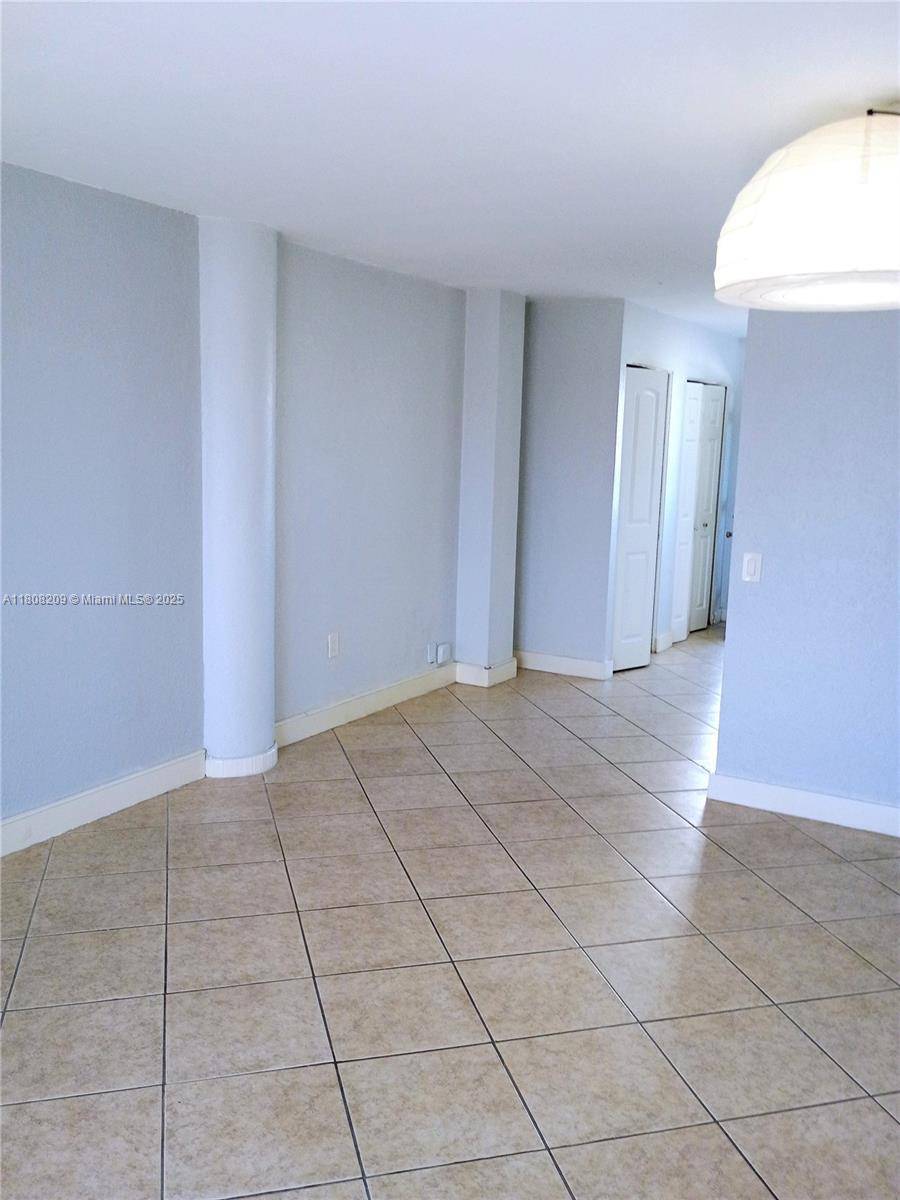 North Bay Village, FL 33141,7904 West Dr #706