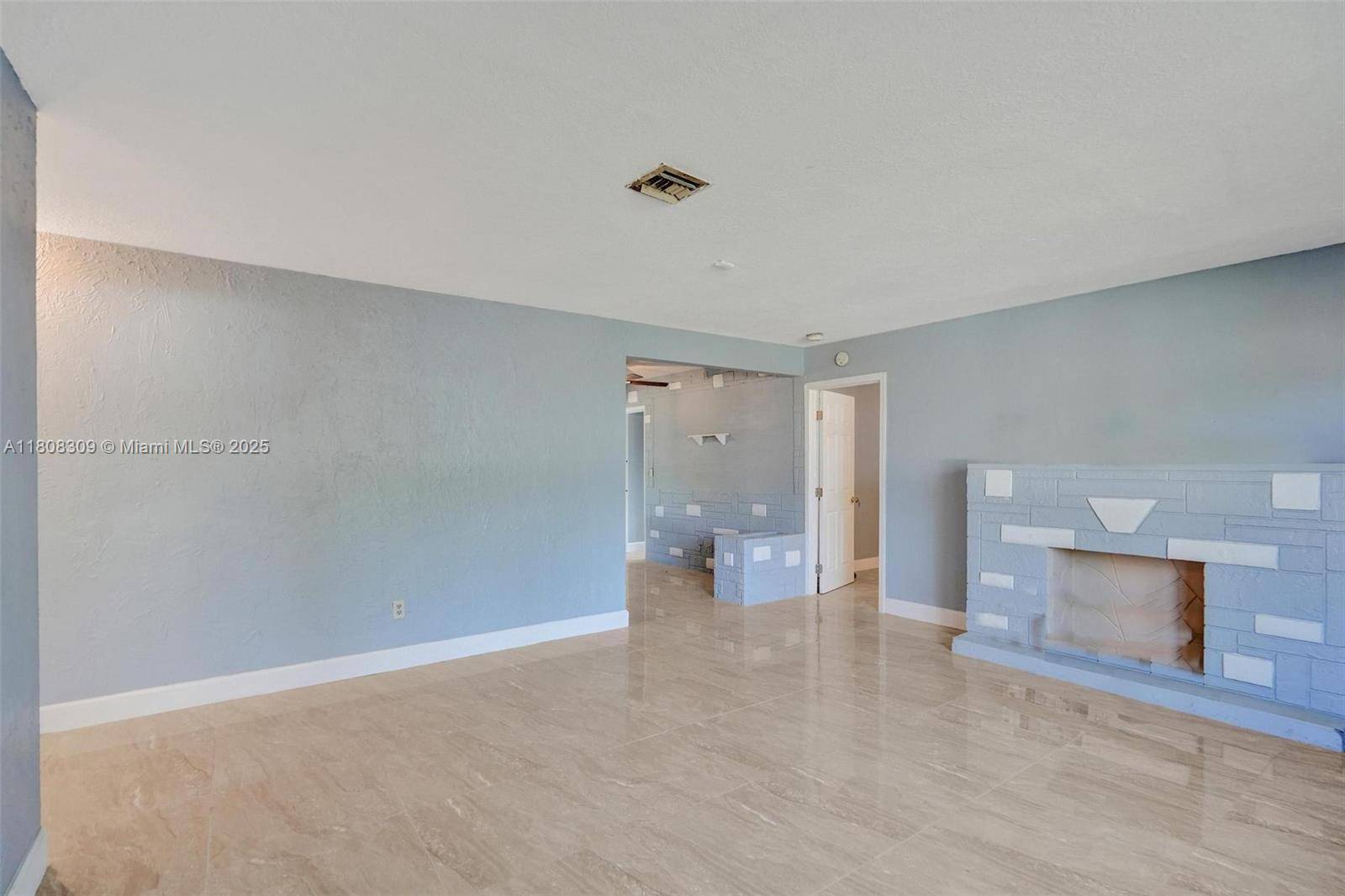 Fort Lauderdale, FL 33312,2890 SW 9th St