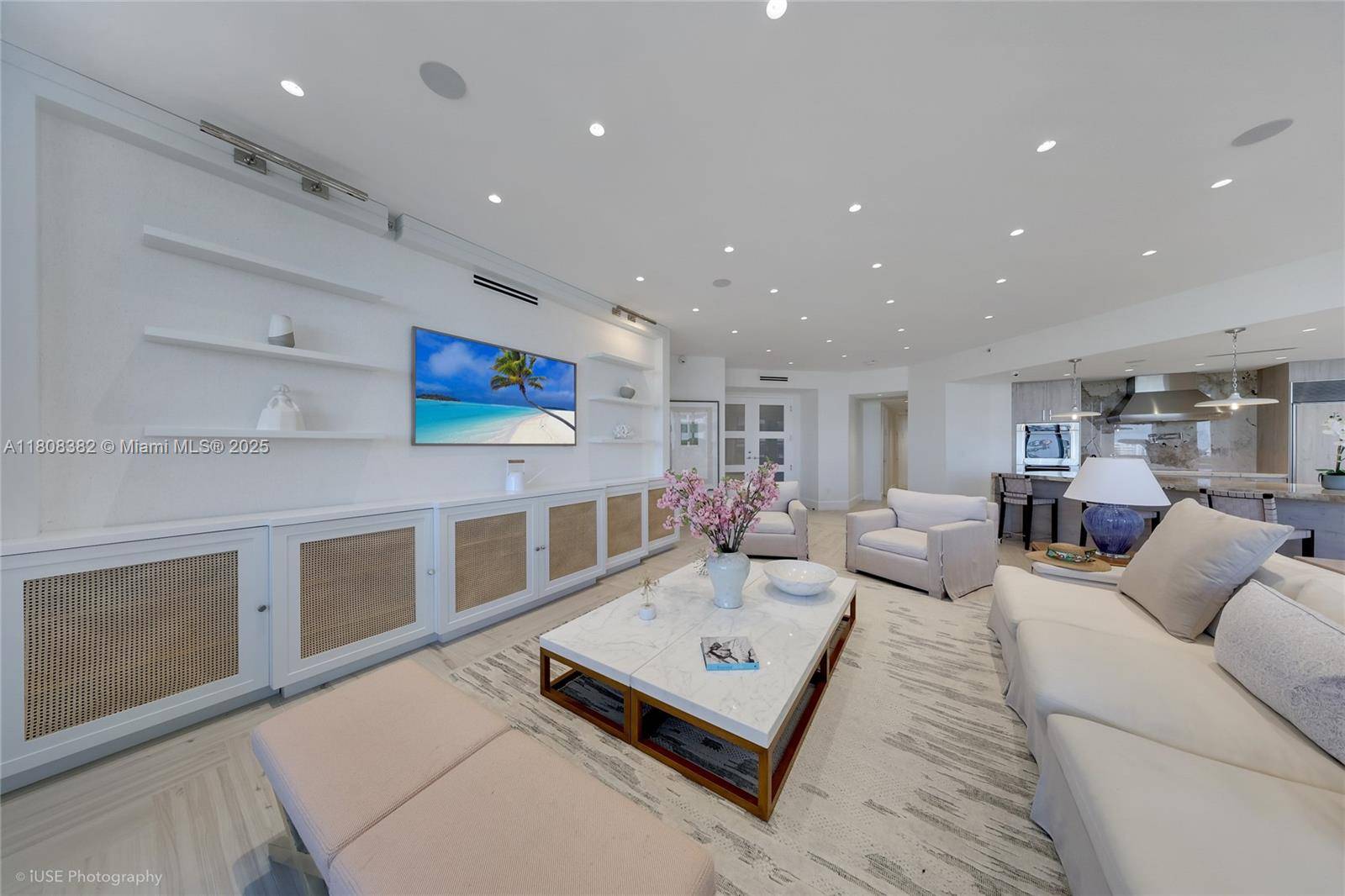 Bal Harbour, FL 33154,10225 Collins Ave #604 Renovated