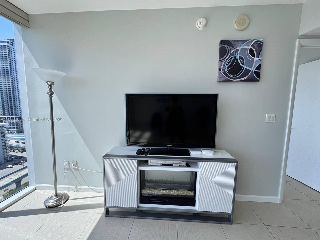 Hallandale Beach, FL 33009,1830 S Ocean Dr #1807