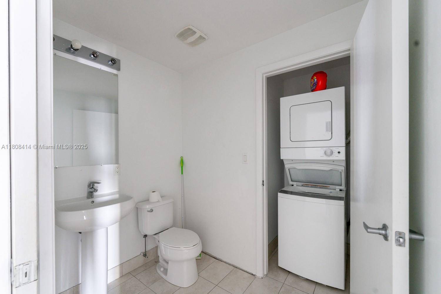Miami, FL 33132,1900 N Bayshore Dr #3809