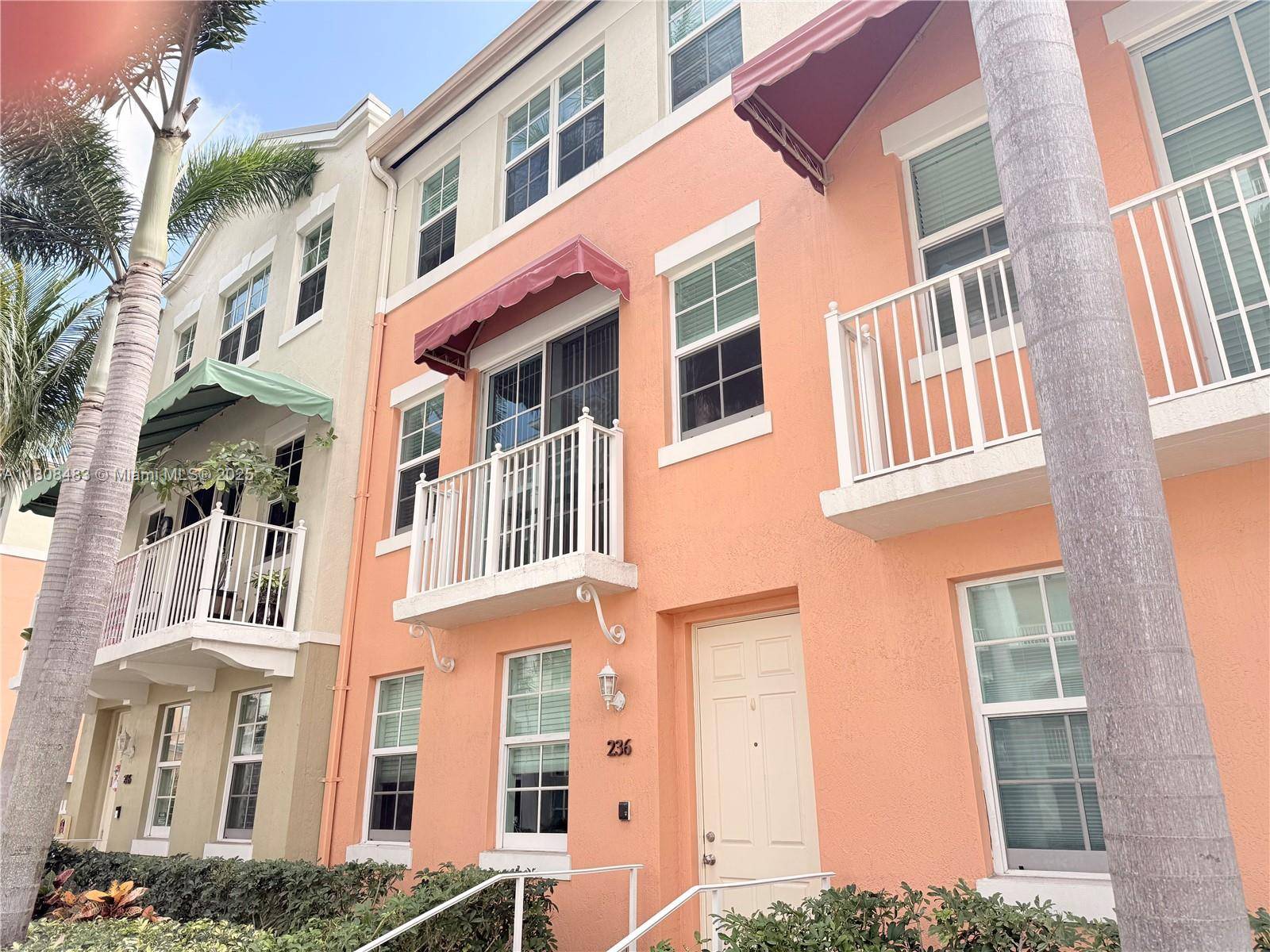 Lantana, FL 33462,236 Moorings Dr #236