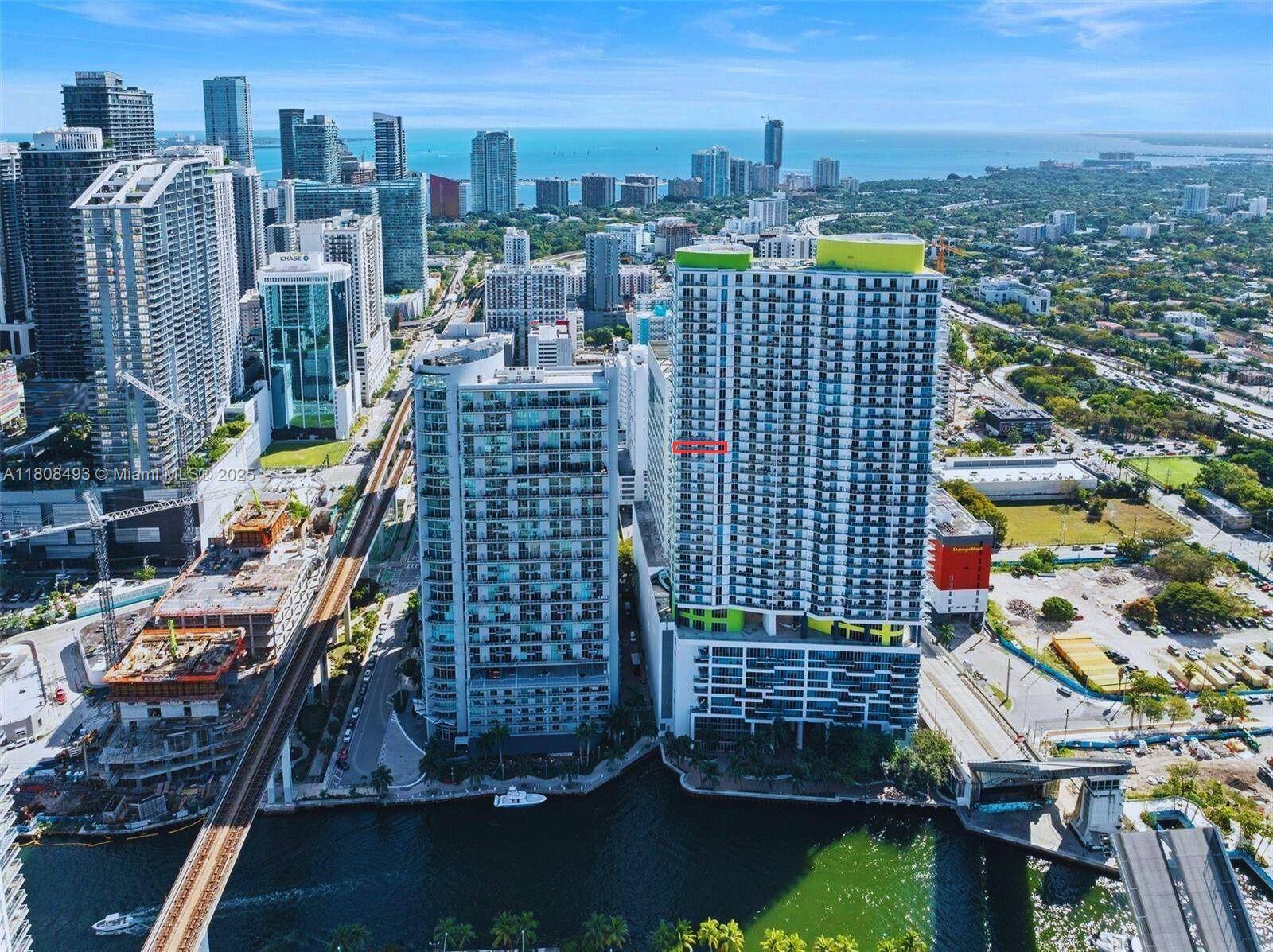 Miami, FL 33130,185 SW 7th St #2911