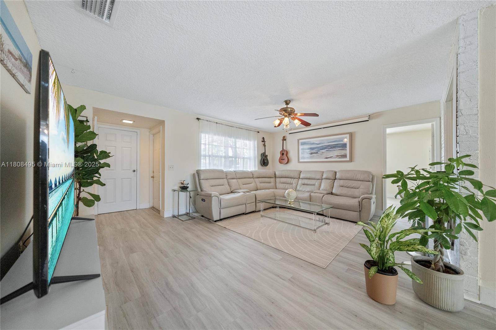 Sunrise, FL 33322,9362 NW 24th Pl