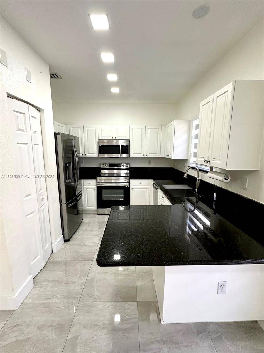 Cutler Bay, FL 33190,9285 SW 220th Ter