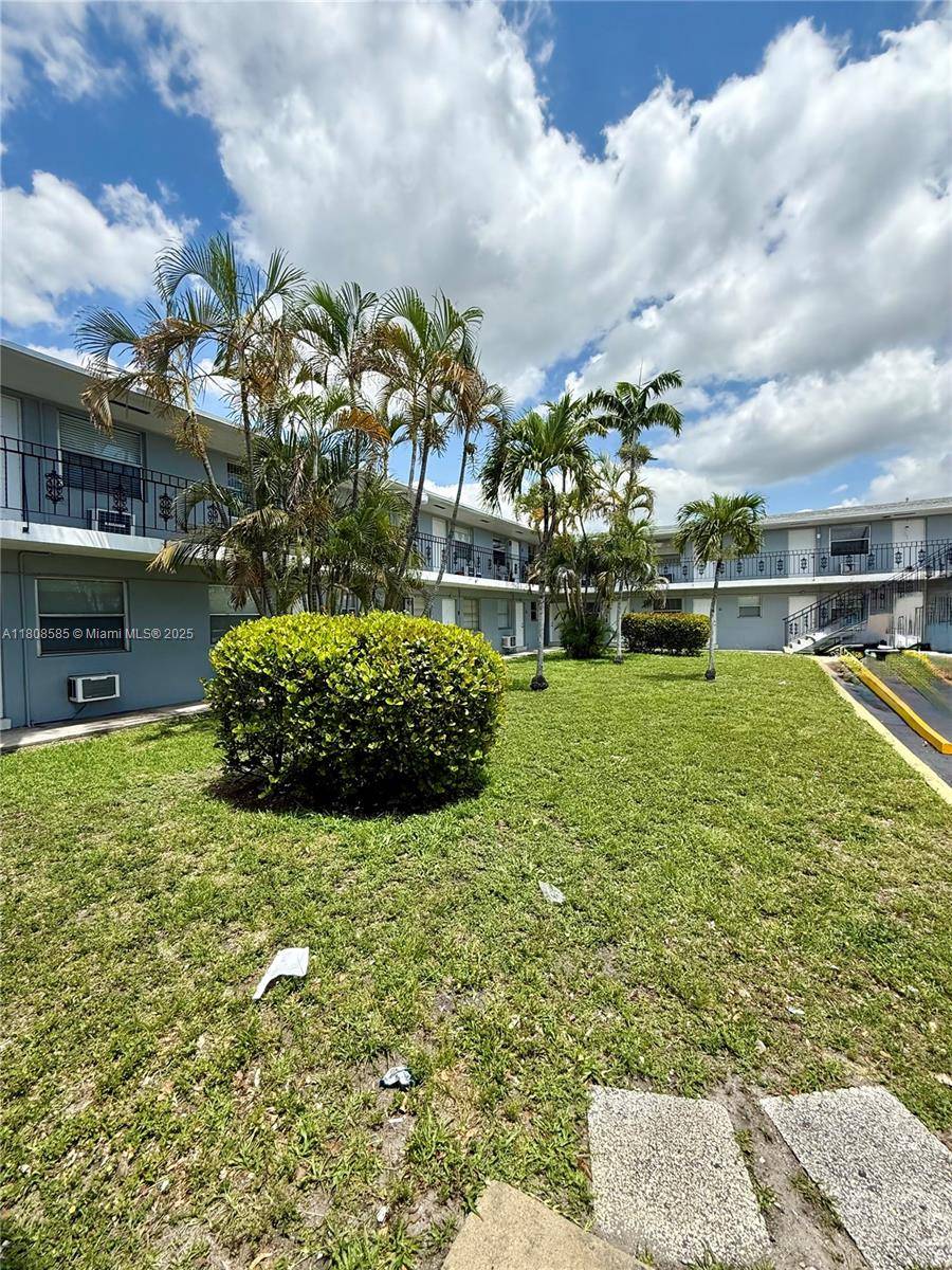Fort Lauderdale, FL 33312,519 SW 27th Ave #105