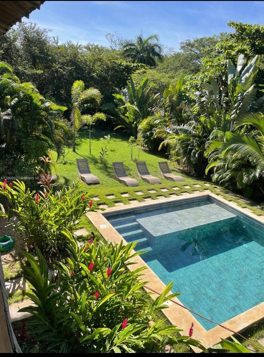 50301,Condominium Hotel Playa N Santa Cruz