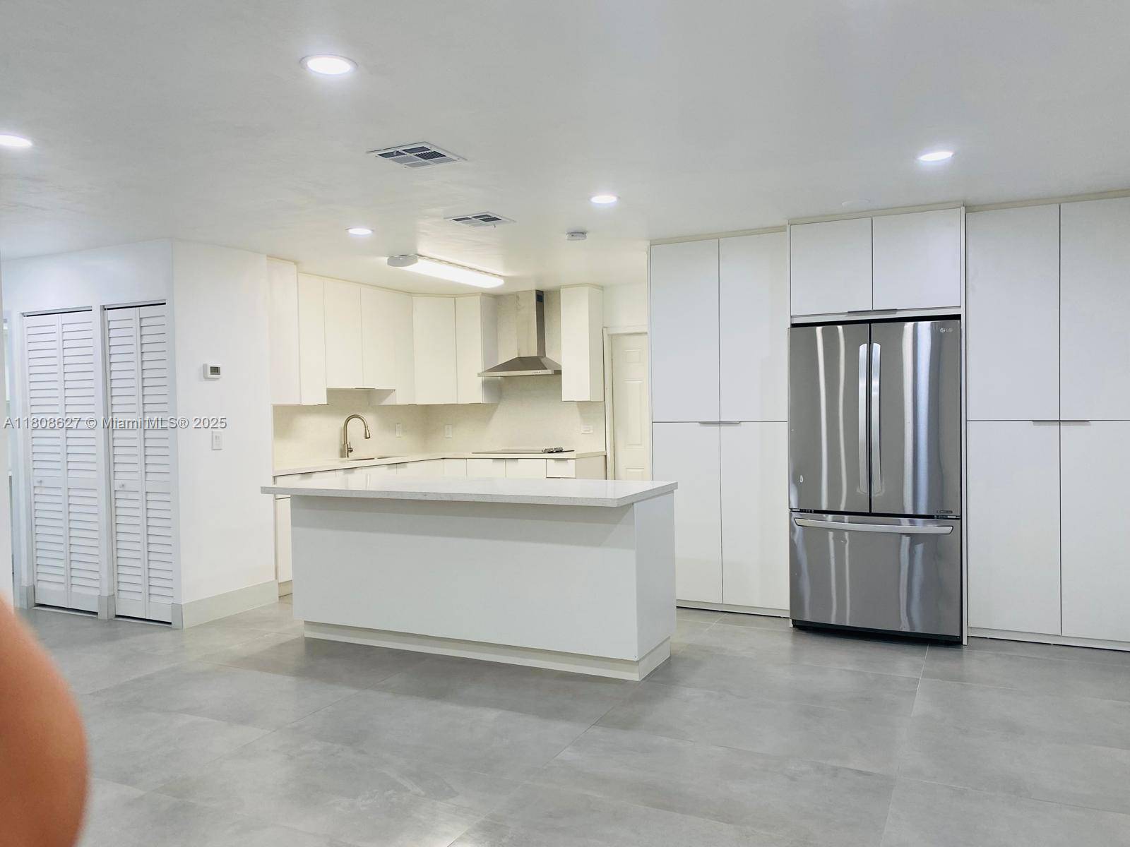 Fort Lauderdale, FL 33311,2820 NW 14th Ct