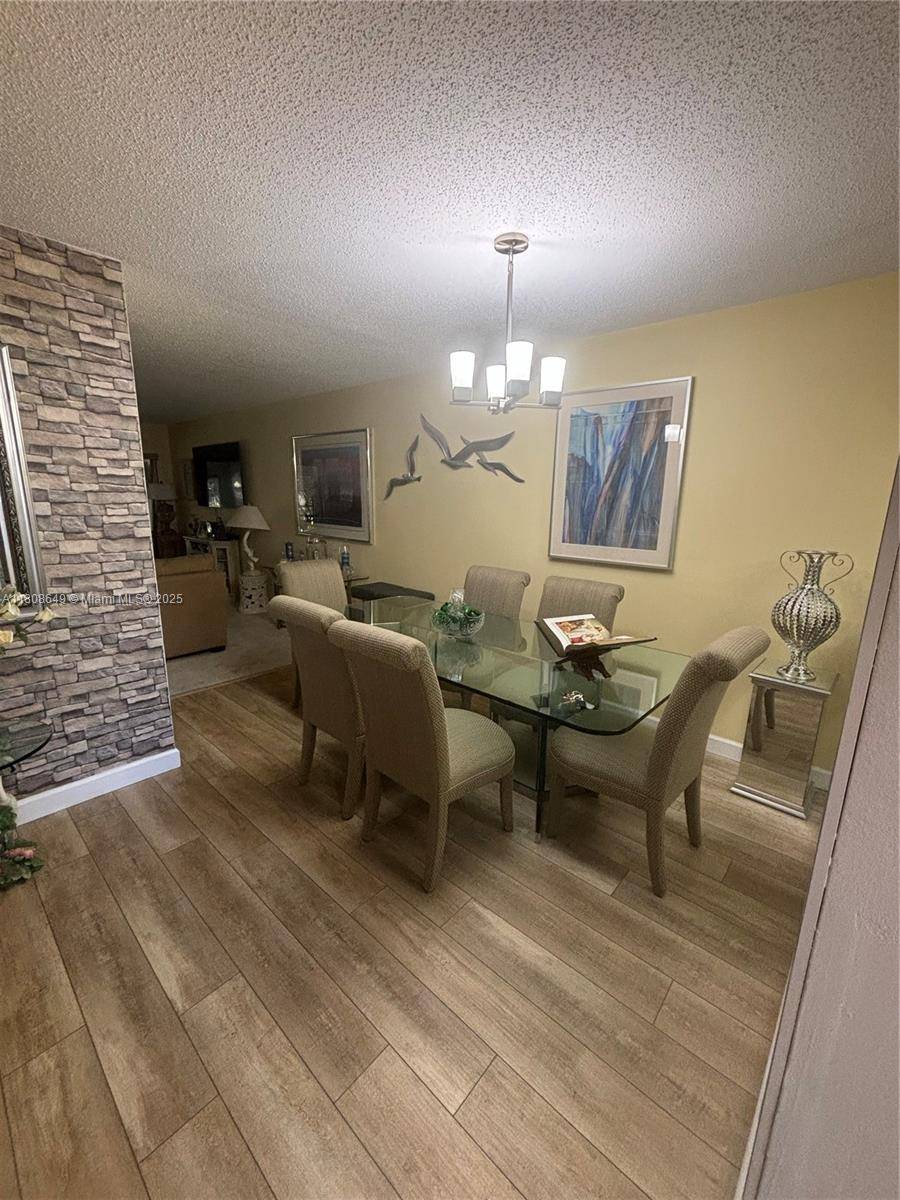 Stuart, FL 34996,2929 SE Ocean Blvd #125-3