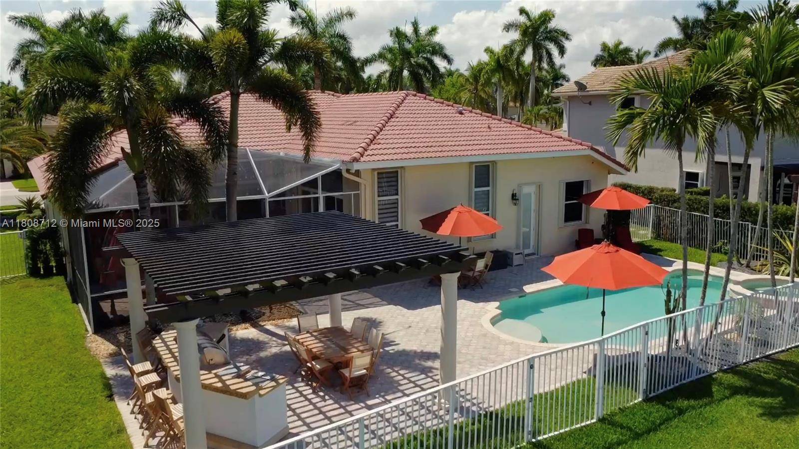 Weston, FL 33327,1714 Victoria Pointe Cir