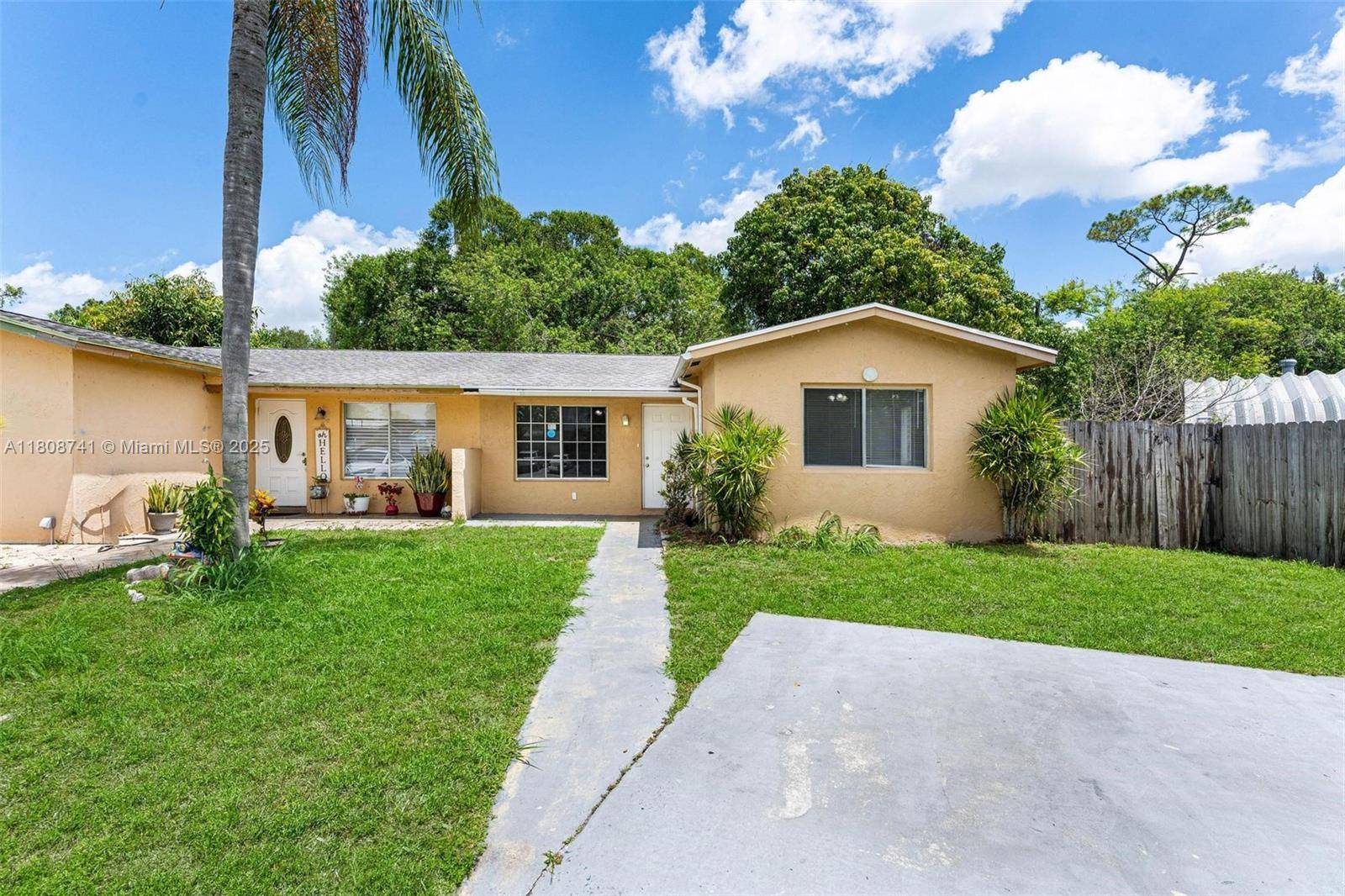 Boca Raton, FL 33428,22123 SW 62nd Ct