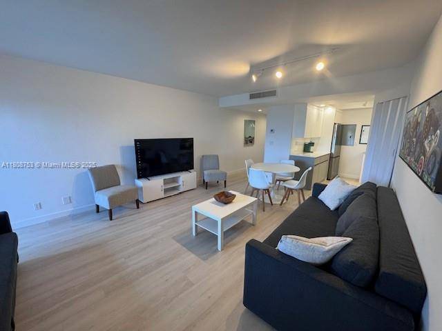 Fort Lauderdale, FL 33308,3800 Galt Ocean Dr #309
