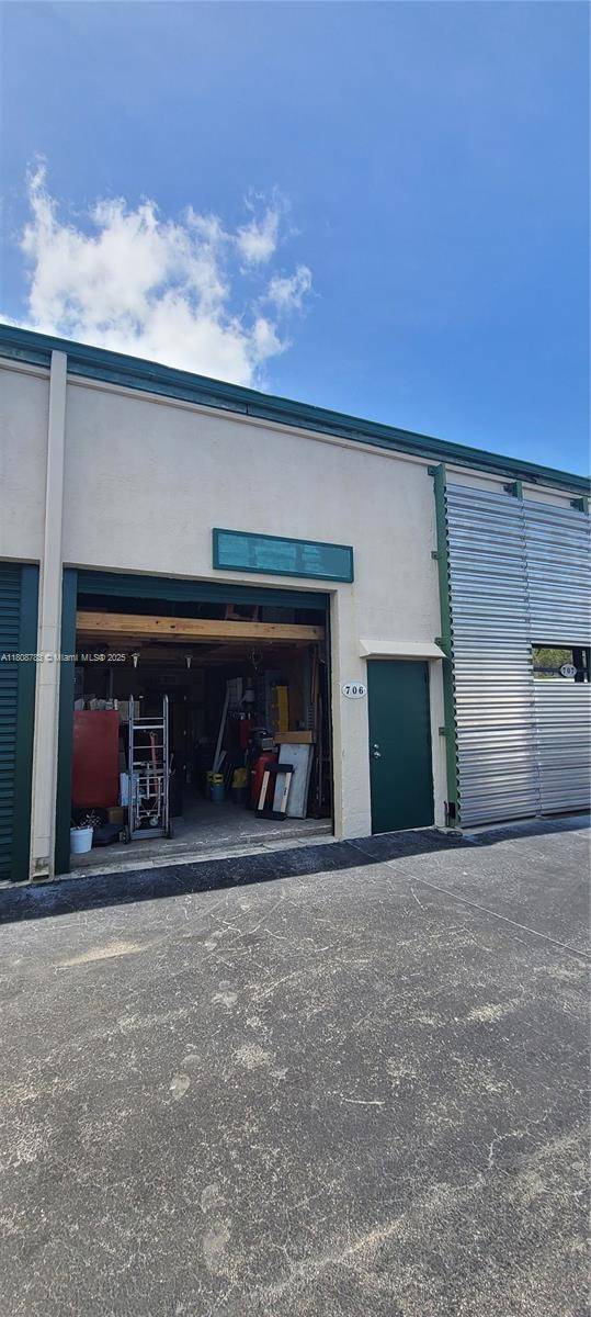 Pompano Beach, FL 33069,Address not disclosed