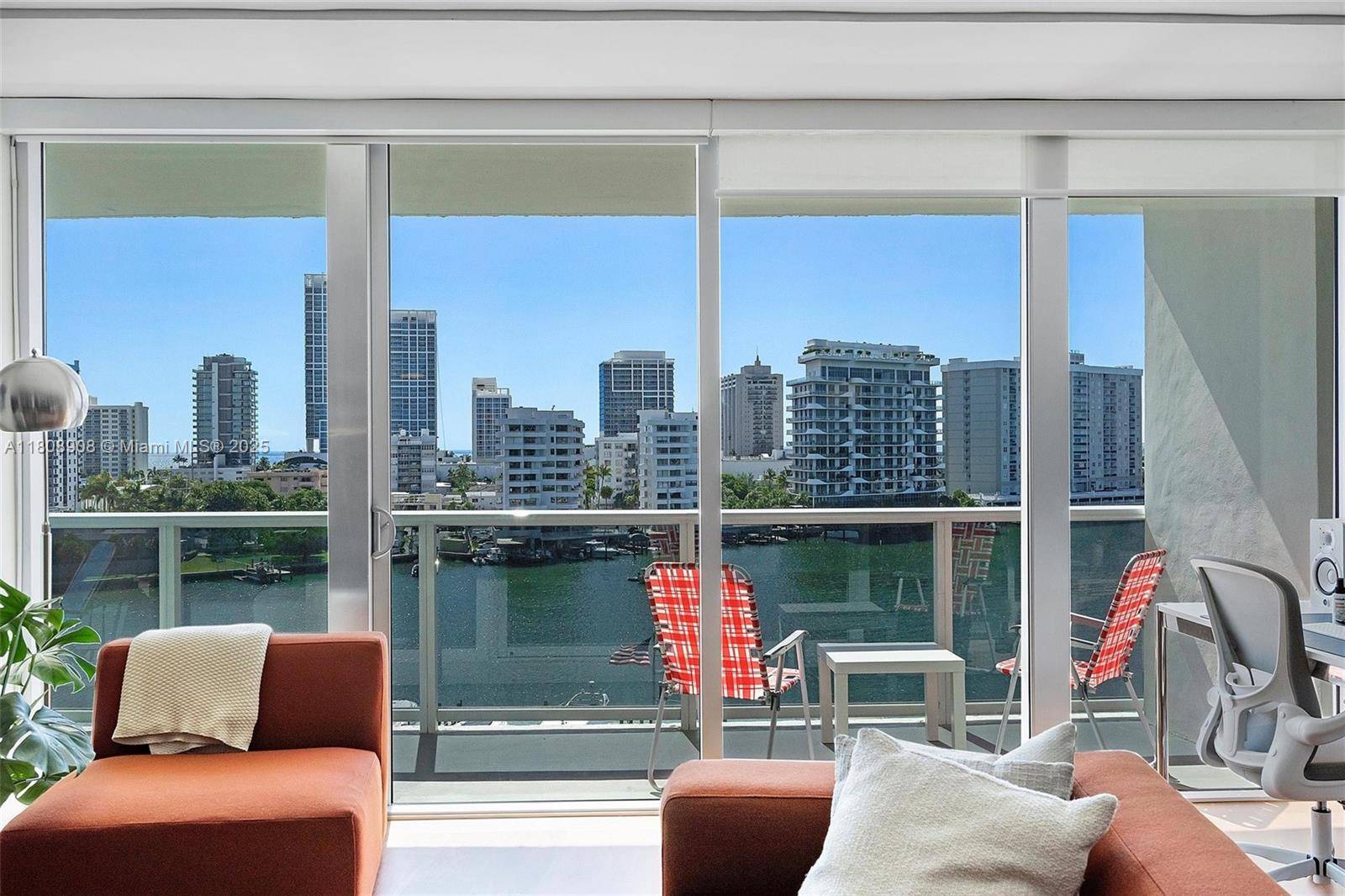 Miami Beach, FL 33141,900 Bay Dr #716