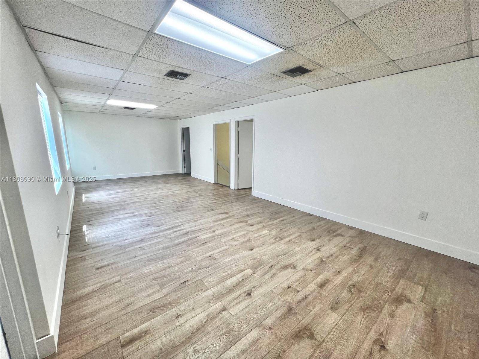 Doral, FL 33122,8000 NW 31st St #18