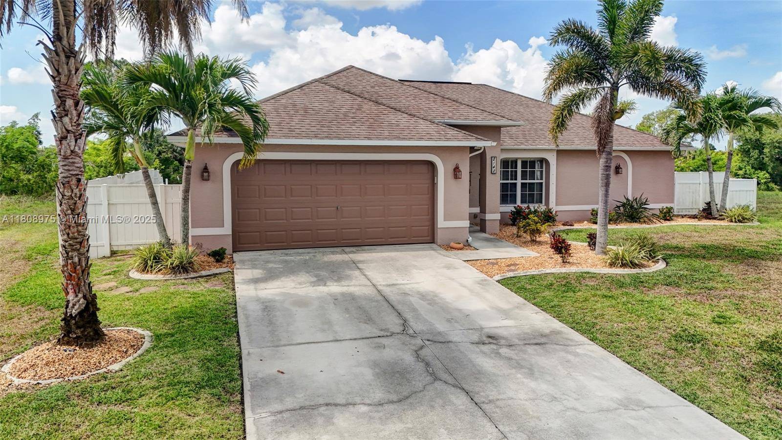 Cape Coral, FL 33909,Address not disclosed