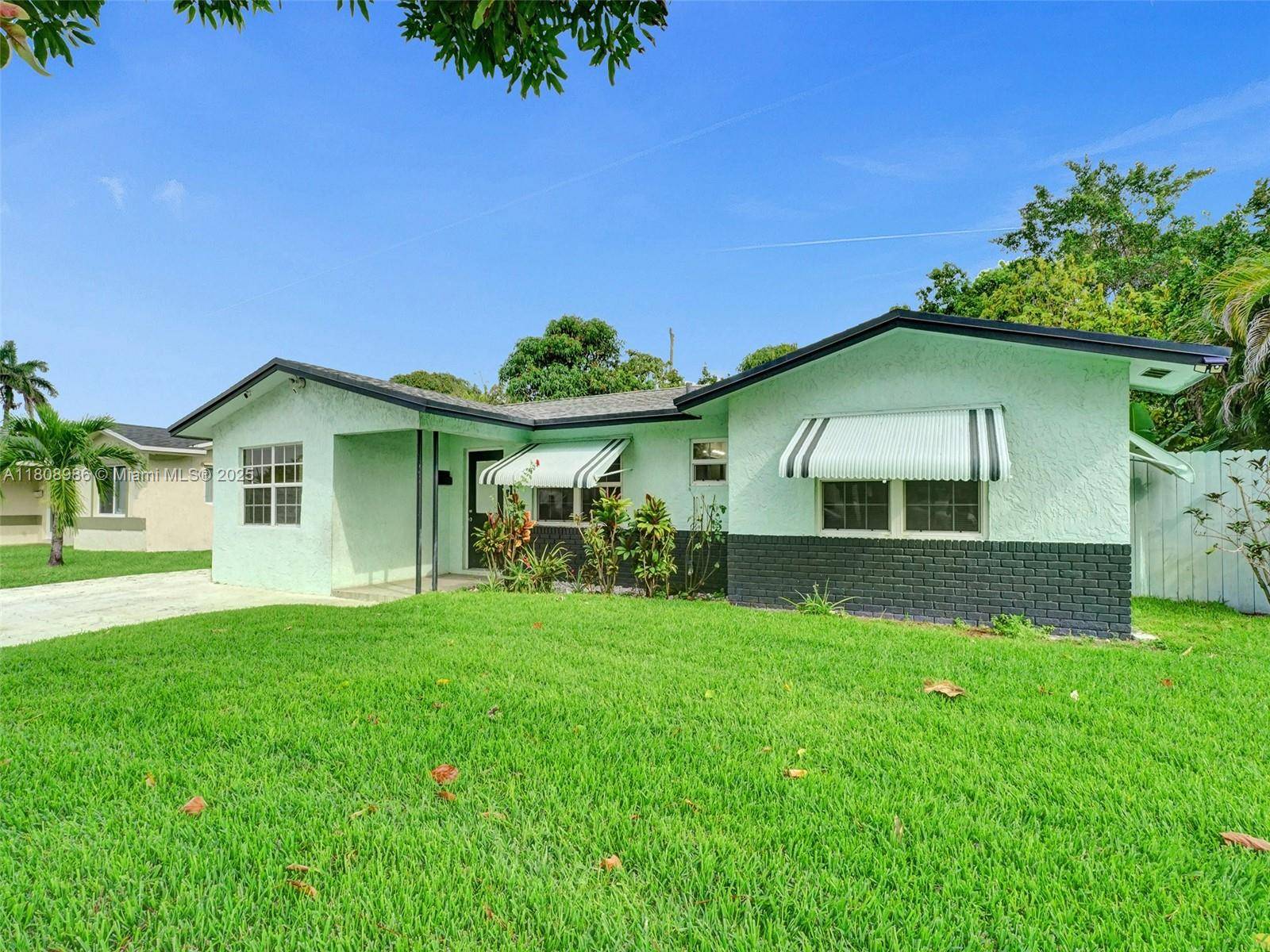 Pompano Beach, FL 33064,221 NE 31st St