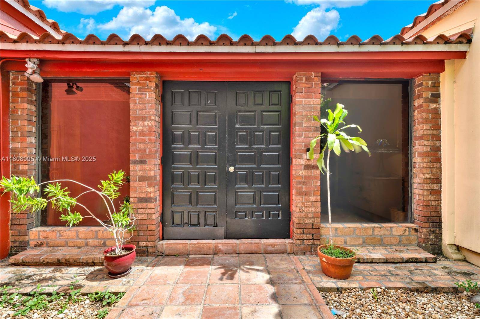 Coral Gables, FL 33134,421 Zamora Ave