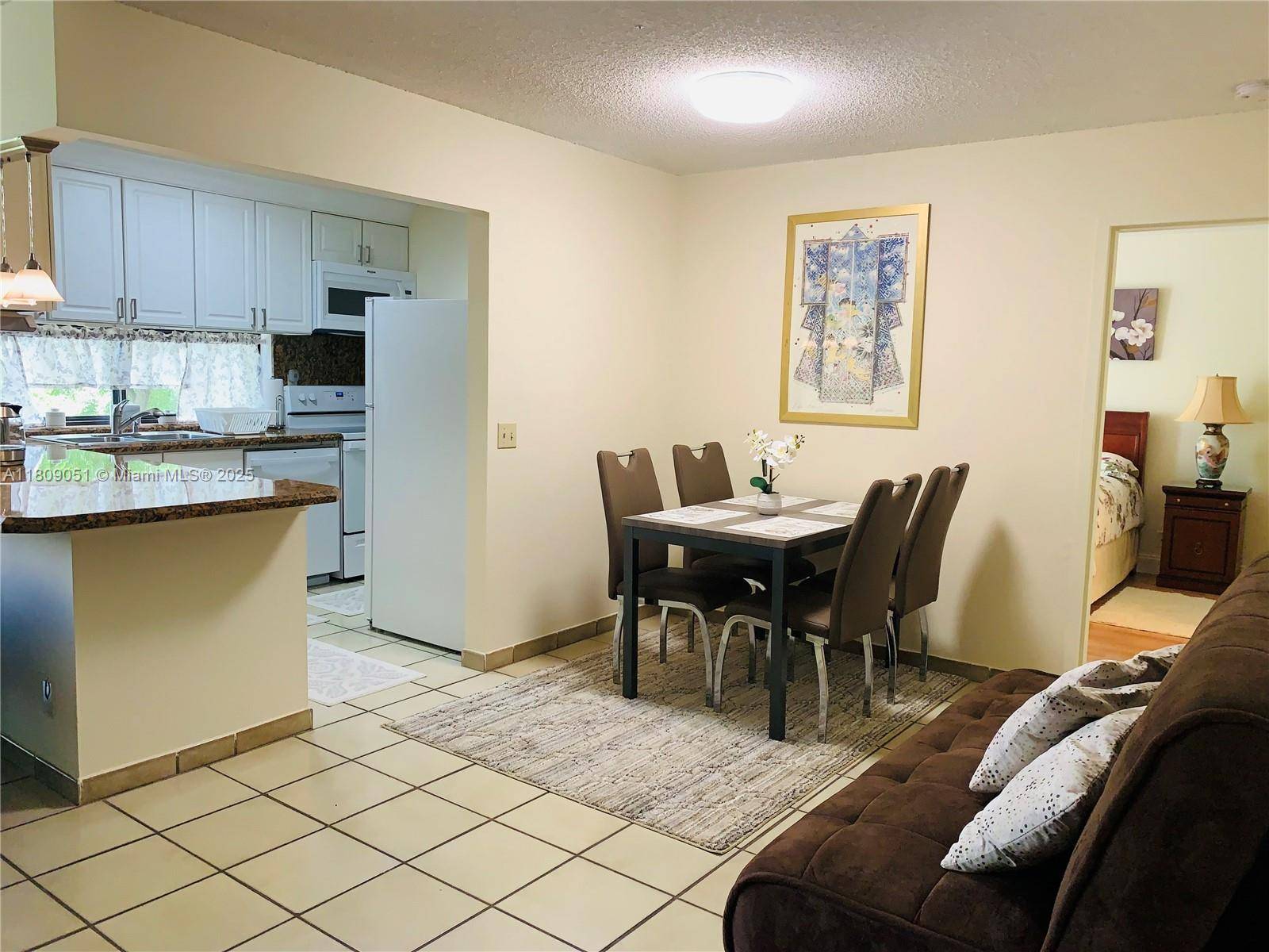 Sunny Isles Beach, FL 33160,17021 N Bay Rd #318