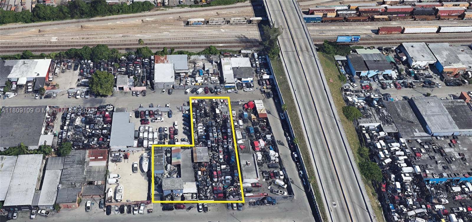 Hialeah, FL 33013,4935 E 10th Ln