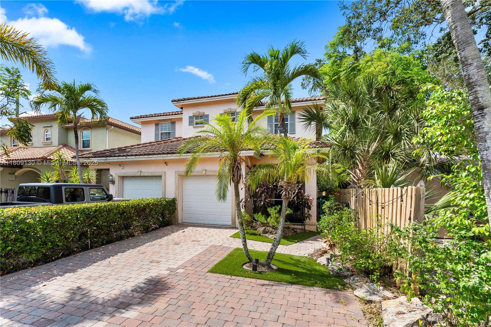 Fort Lauderdale, FL 33315,849 SW 11th Ct