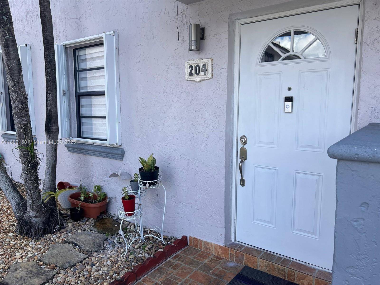 Sweetwater, FL 33174,200 SW 113th Ave #204
